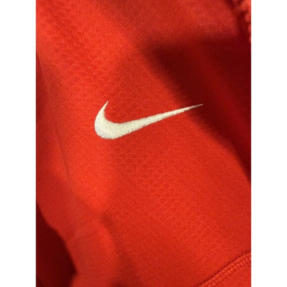 Ferris State Nike Women Dri Fit 1/4 zip red pullover SIZE MEDIUM - Picture 4 of 5